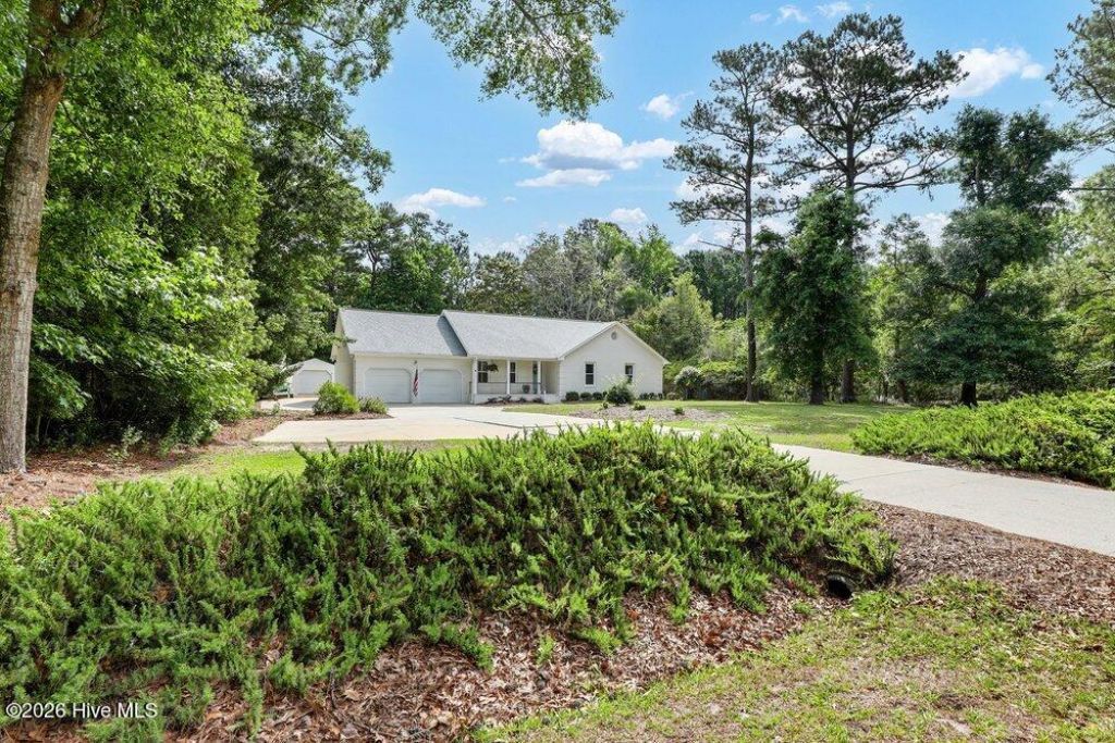 709 Sawgrass Road, Hampstead, NC 28443 Main Photo