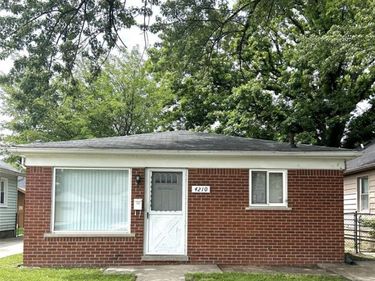4210 Hazel Avenue, Lincoln Park, MI 48146
