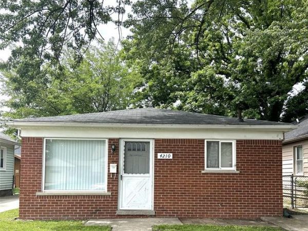 4210 Hazel Avenue, Lincoln Park, MI 48146