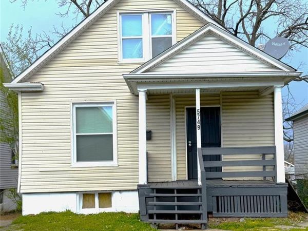 5749 Era Avenue , St Louis, MO 63136
