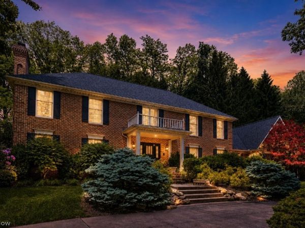 853 Robinwood Hills Drive , Bath, OH 44333