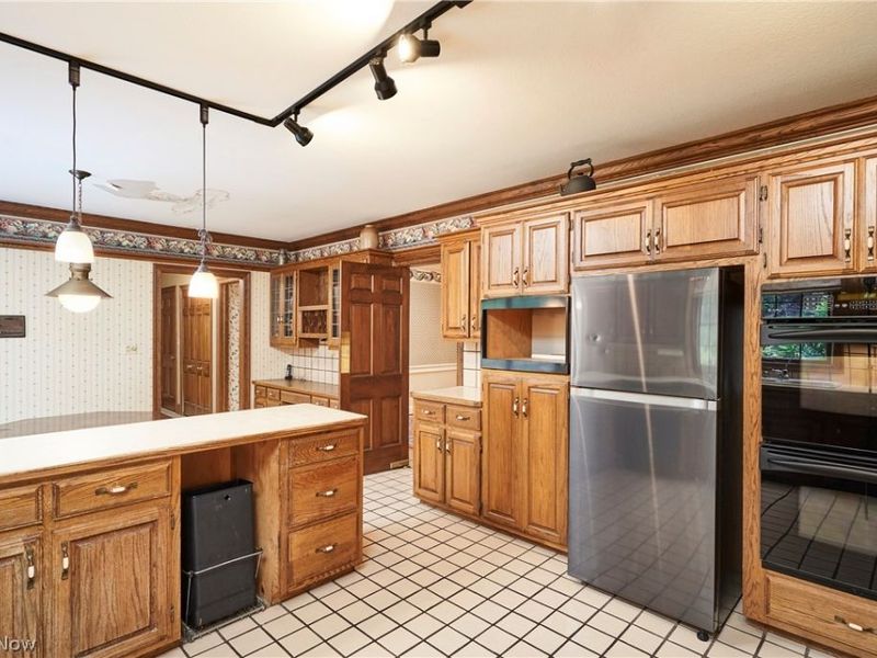 853 Robinwood Hills Drive , Bath, OH 44333 Photo 15