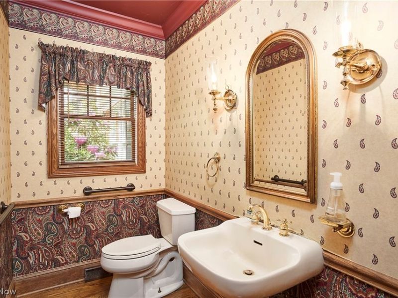 853 Robinwood Hills Drive , Bath, OH 44333 Photo 18
