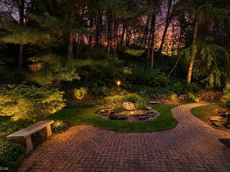 853 Robinwood Hills Drive , Bath, OH 44333 Photo 5
