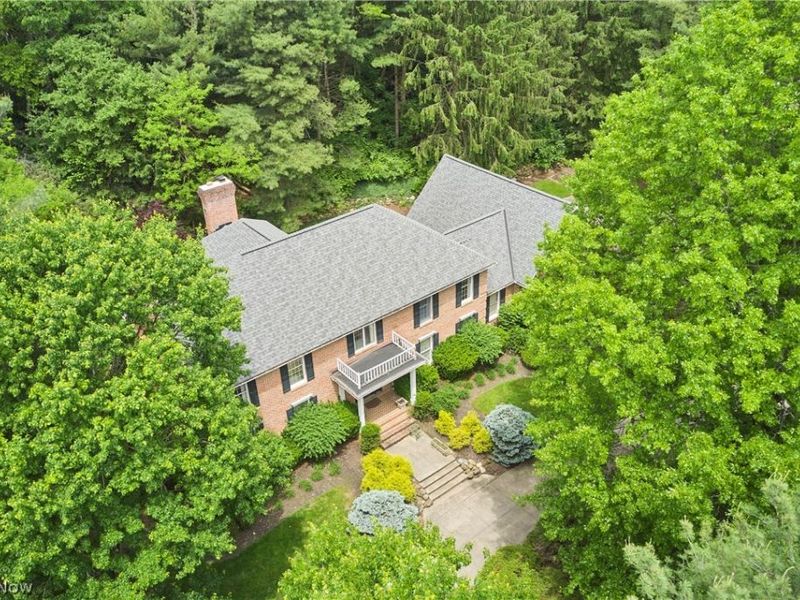 853 Robinwood Hills Drive , Bath, OH 44333 Photo 6