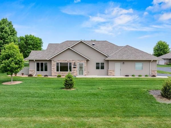 1626 Thunderbird Road, Marshall, MN 56258
