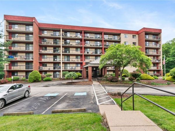 1987 Centurion Drive, Unit 607, Pittsburgh, PA 15221