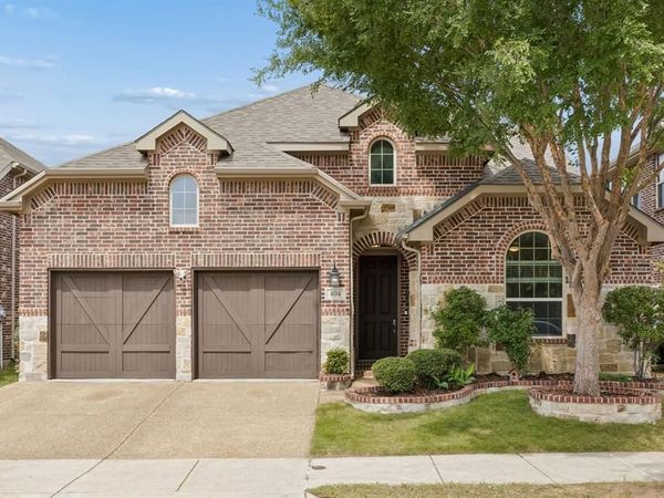 404 Warwick Boulevard, Lewisville, TX 75056