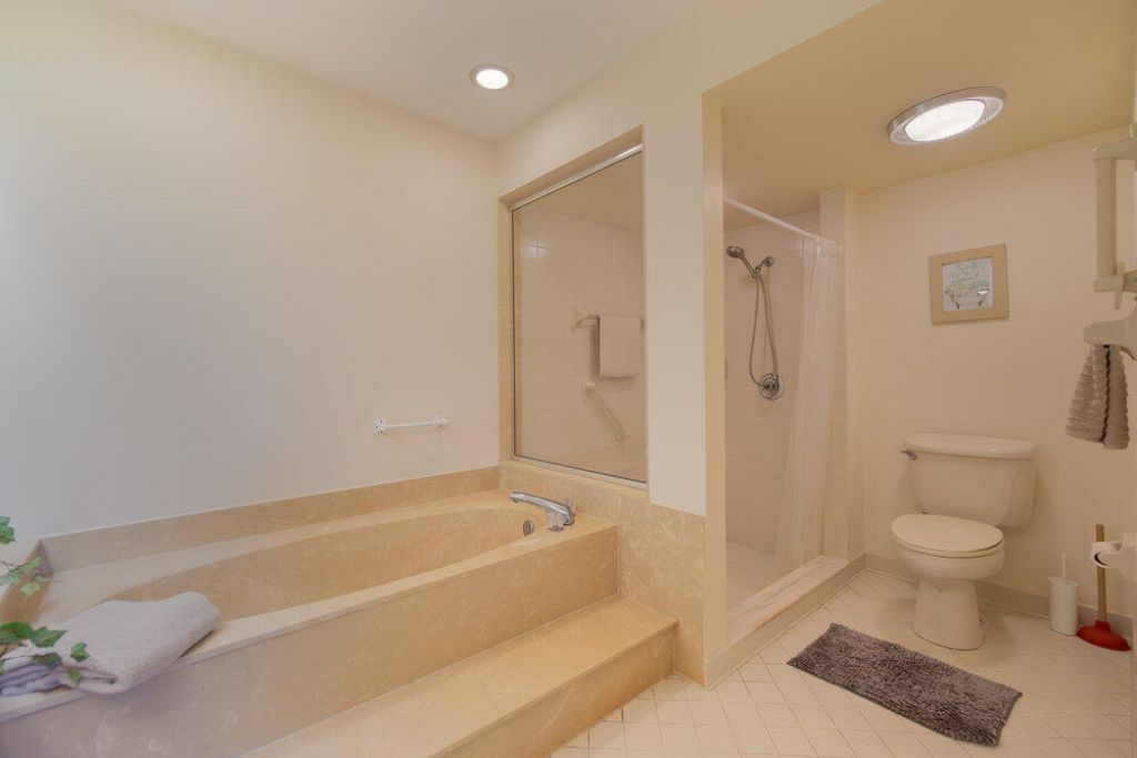 6672 S Pine Court, Palm Beach Gardens, FL 33418 Photo