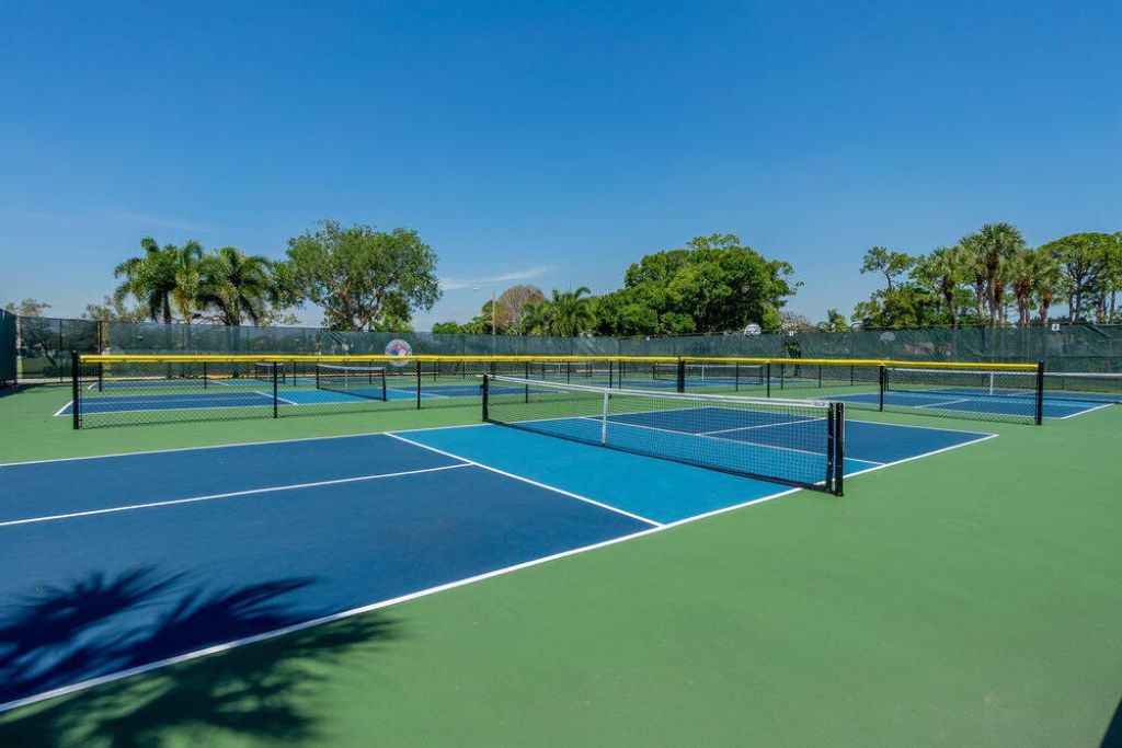 6672 S Pine Court, Palm Beach Gardens, FL 33418 Photo