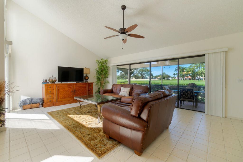 6672 S Pine Court, Palm Beach Gardens, FL 33418 Photo