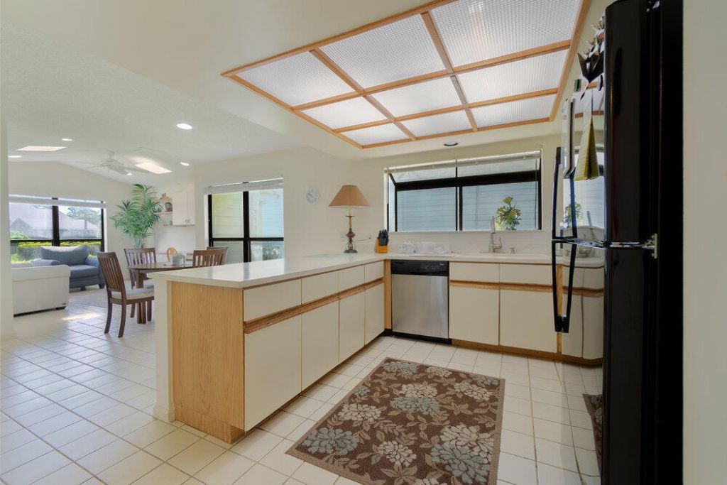 6672 S Pine Court, Palm Beach Gardens, FL 33418 Photo