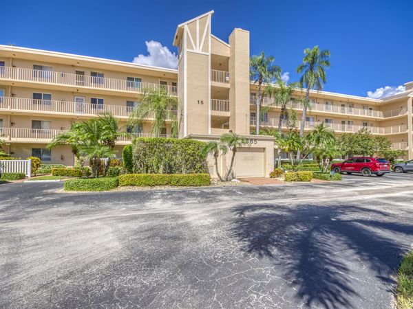 6865 Huntington Lane, Unit 105, Delray Beach, FL 33446