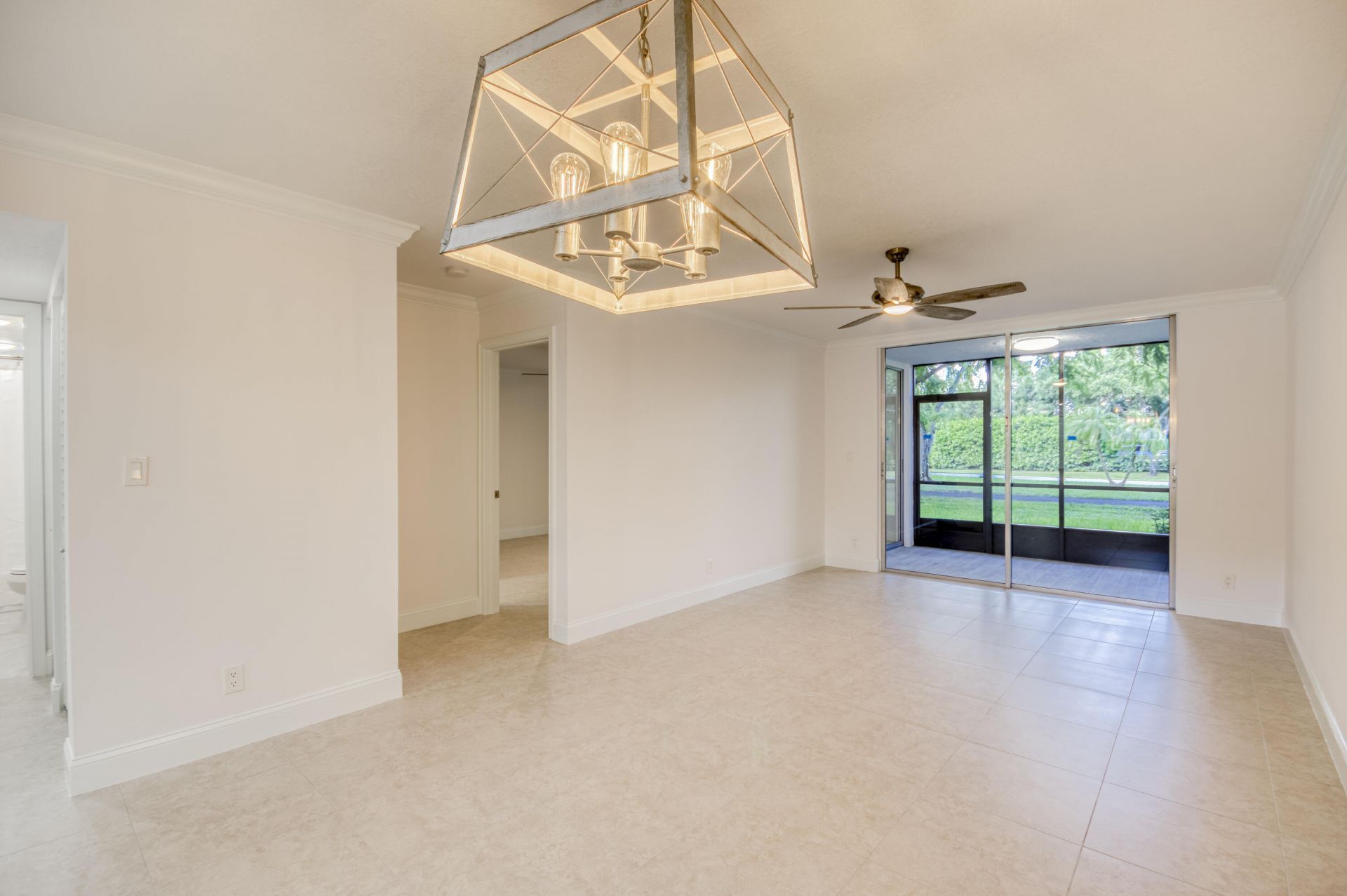 6865 Huntington Lane, Unit 105, Delray Beach, FL 33446 Photo