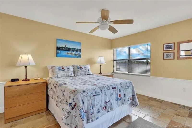 1950 SW Palm City Road, Stuart, FL 34994 Photo