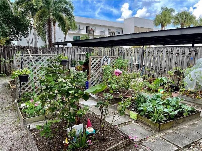 1950 SW Palm City Road, Stuart, FL 34994 Photo