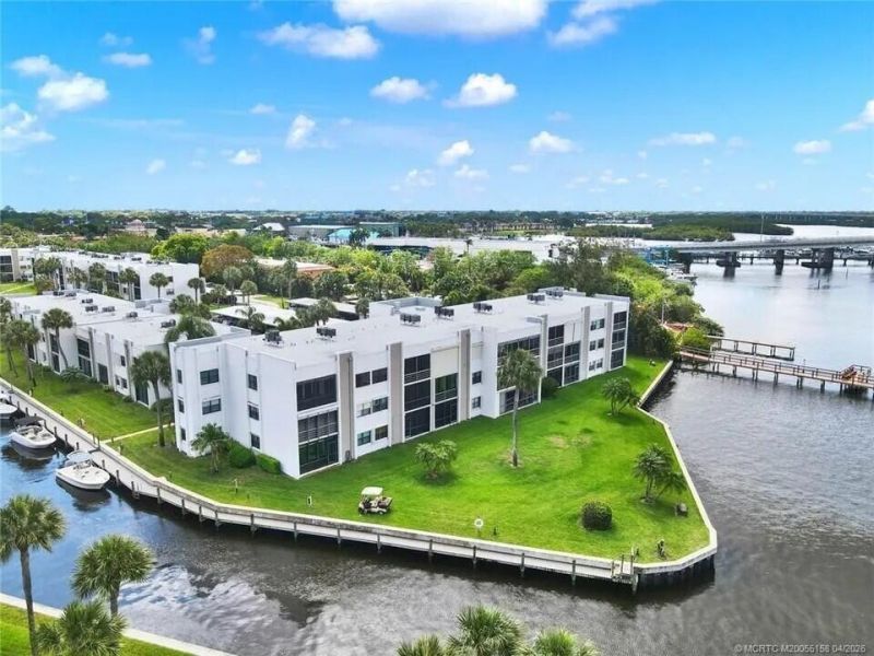 1950 SW Palm City Road, Stuart, FL 34994 Photo