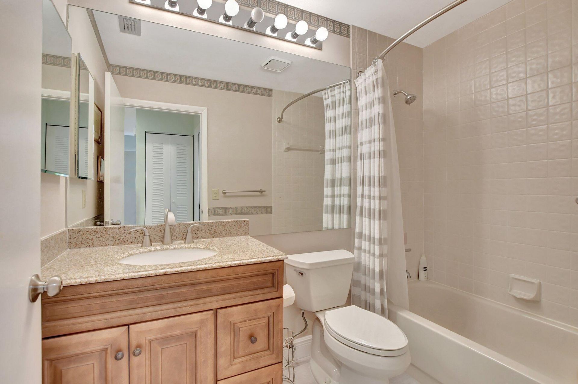 5289 Fairway Woods Drive, Unit 2913, Delray Beach, FL 33484 Photo