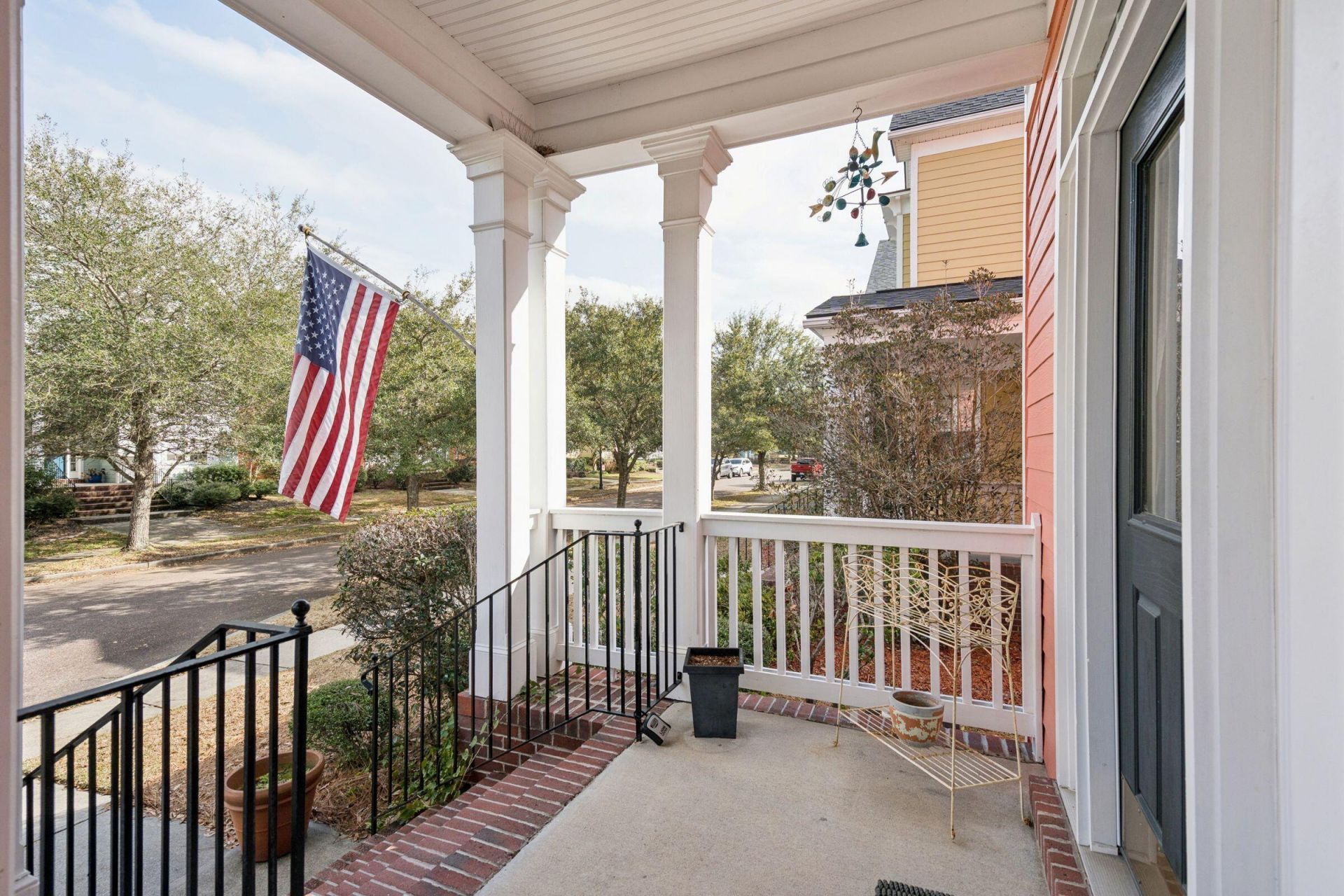 206 Barberry Street Photo 4