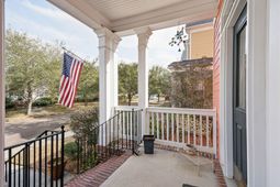 206 Barberry Street photo 4