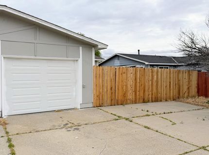 6805 Lotus Street, Reno, NV 89506 Photo