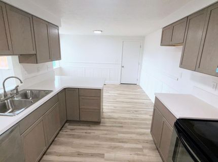 6805 Lotus Street, Reno, NV 89506 Photo