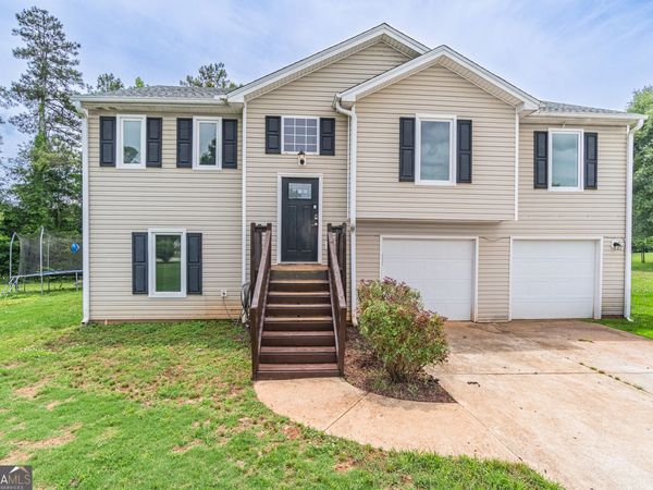 322 Royal Oaks Drive, Winder, GA 30680