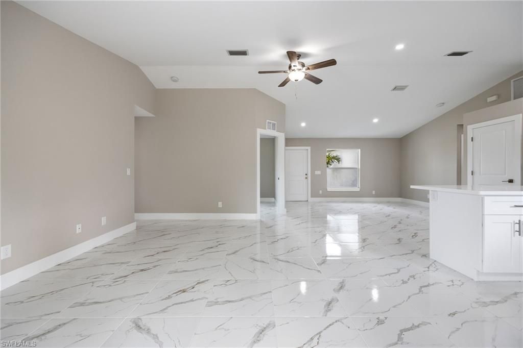 14130 Roof St, Fort Myers, FL 33905 Photo