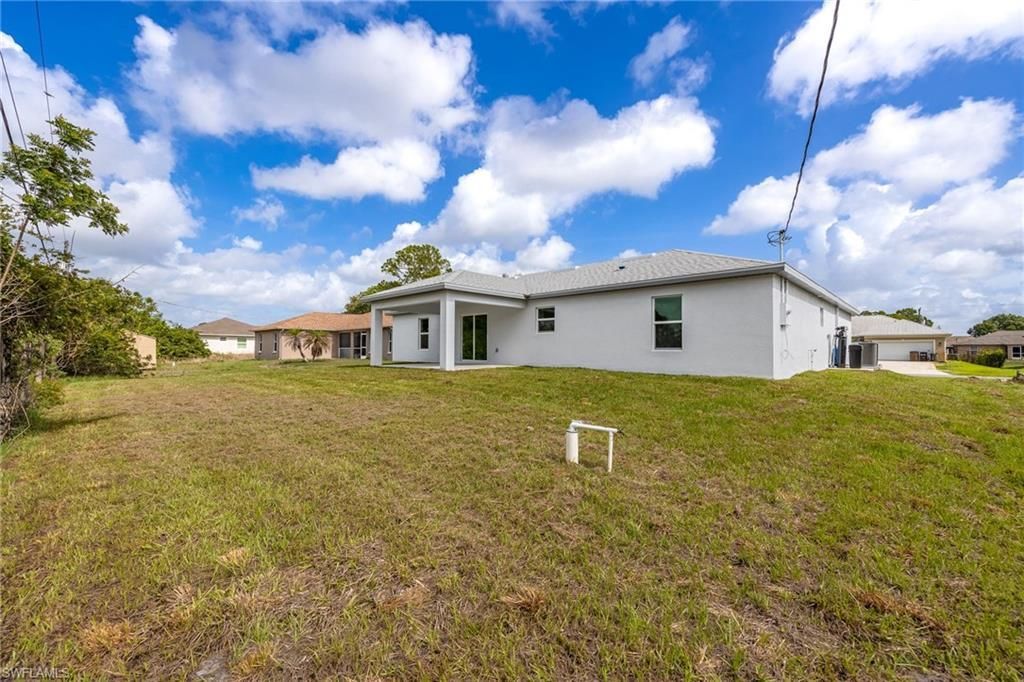 14130 Roof St, Fort Myers, FL 33905 Photo