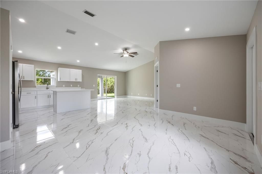 14130 Roof St, Fort Myers, FL 33905 Photo