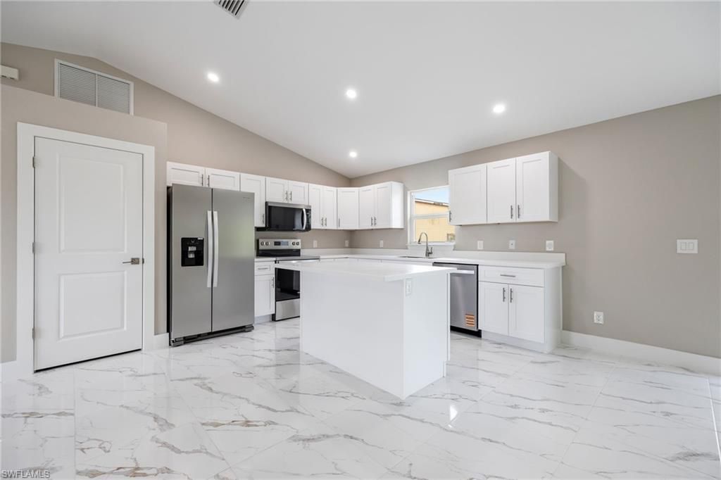 14130 Roof St, Fort Myers, FL 33905 Photo