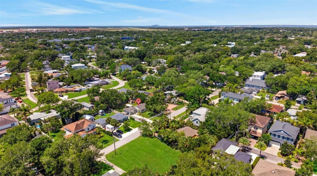 2810 Sanders Drive, Tampa, FL 33611 Photo