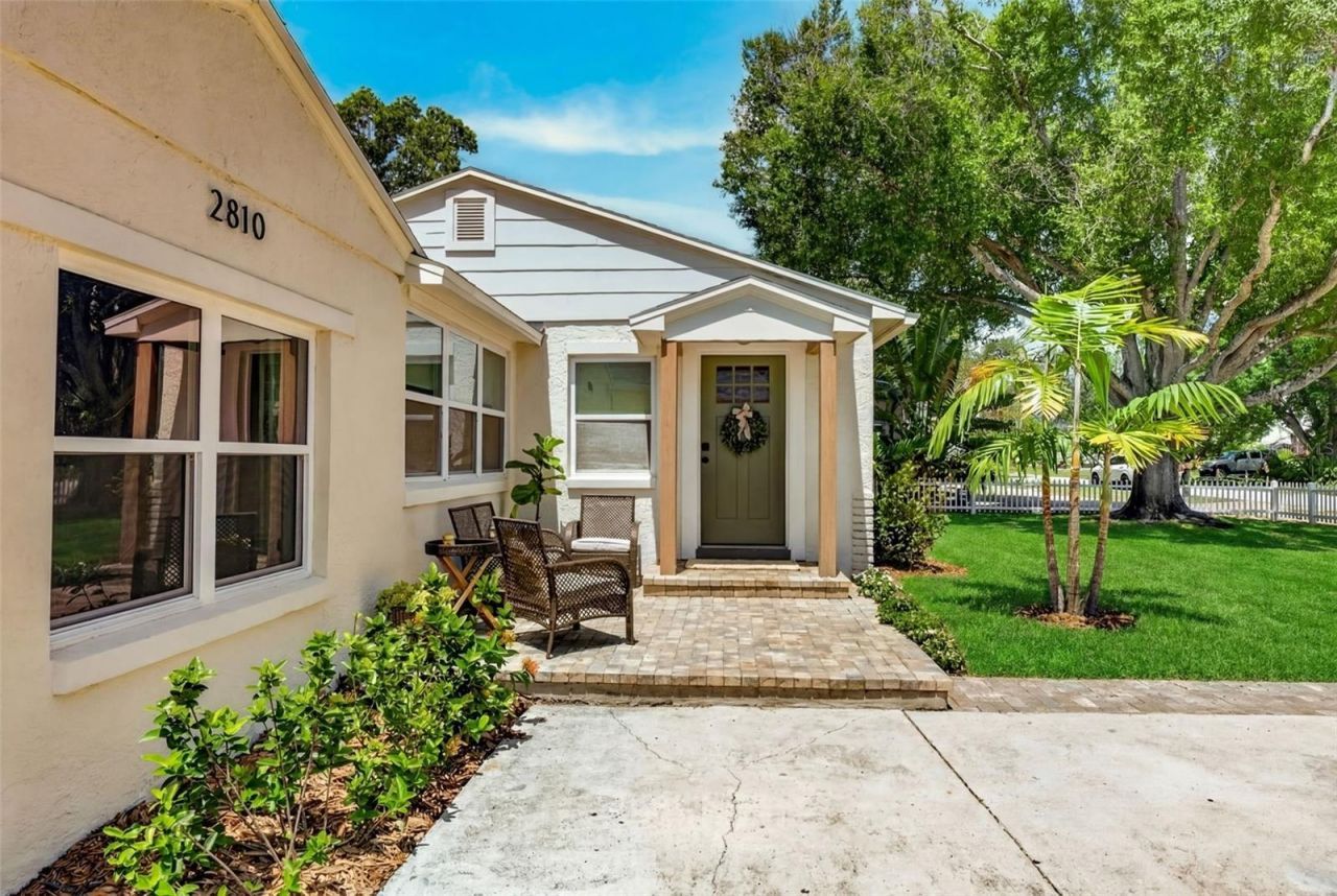 2810 Sanders Drive, Tampa, FL 33611 Photo