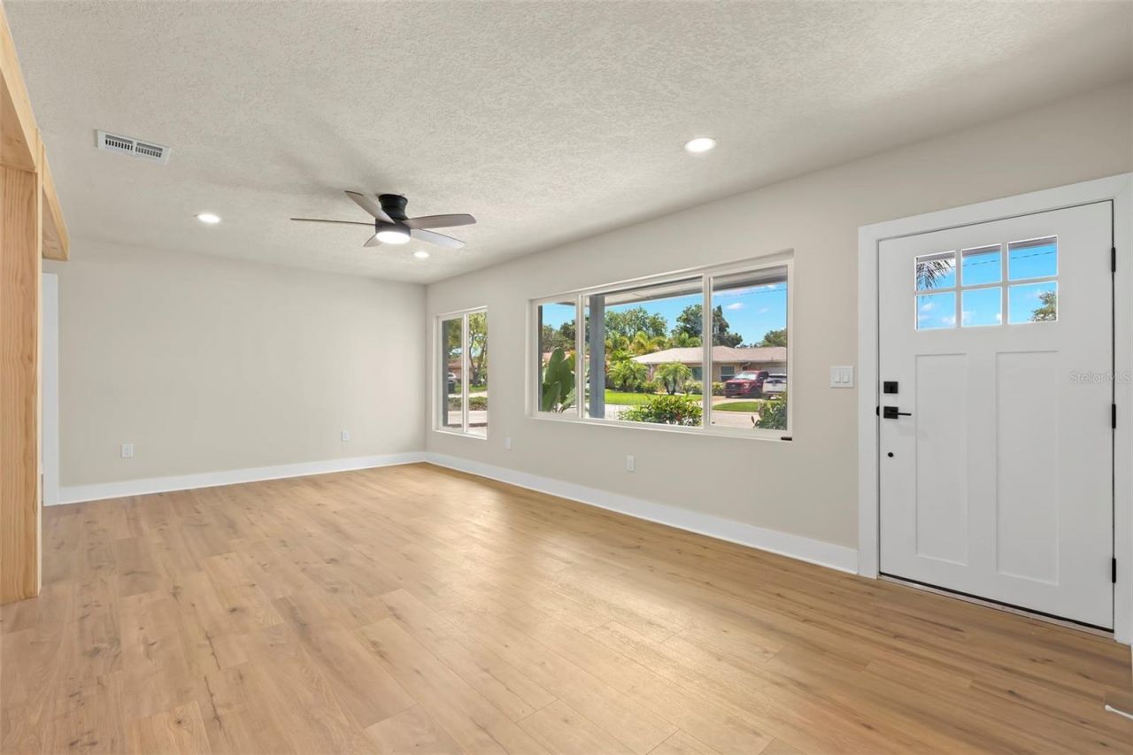 5299 35th Avenue N, Saint Petersburg, FL 33710 Photo