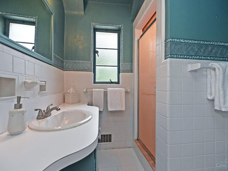 101 Linden Drive, Wyoming, OH 45215 Photo 48