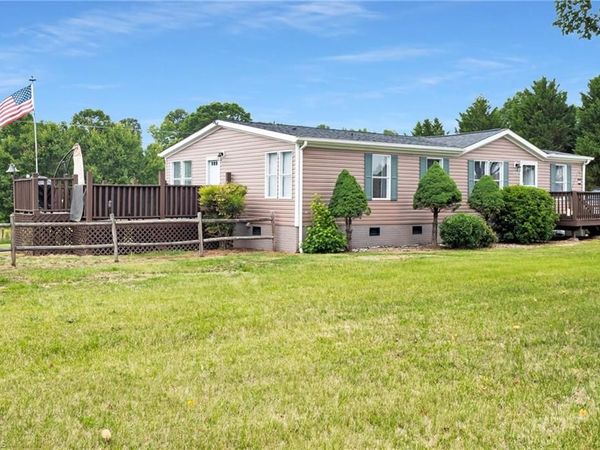 1677 Jennings Road, Olin, NC 28660