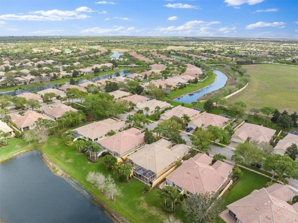 4944 Corsica Square, Vero Beach, FL 32967 Photo