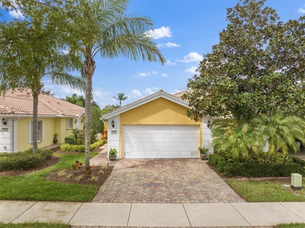4944 Corsica Square, Vero Beach, FL 32967 Photo
