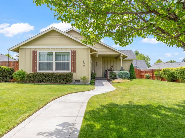 850 NW Quince Avenue, Redmond, OR 97756