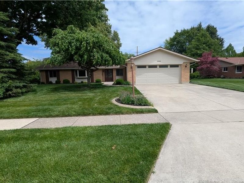 5686 Oak Valley, Kettering, OH 45440 Photo 2