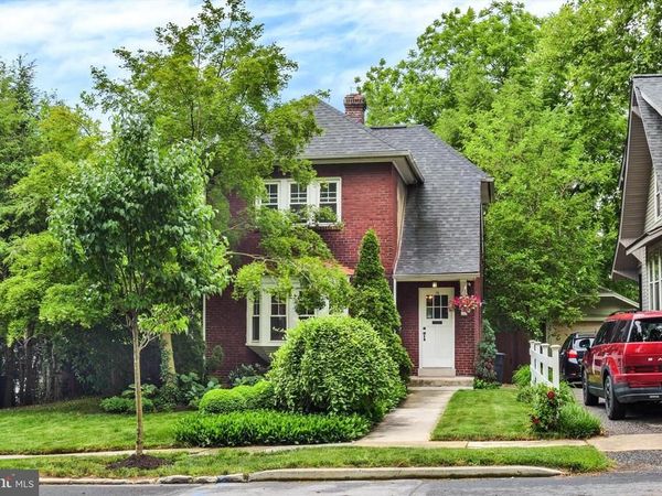 16 N 27TH STREET, CAMP HILL, PA 17011