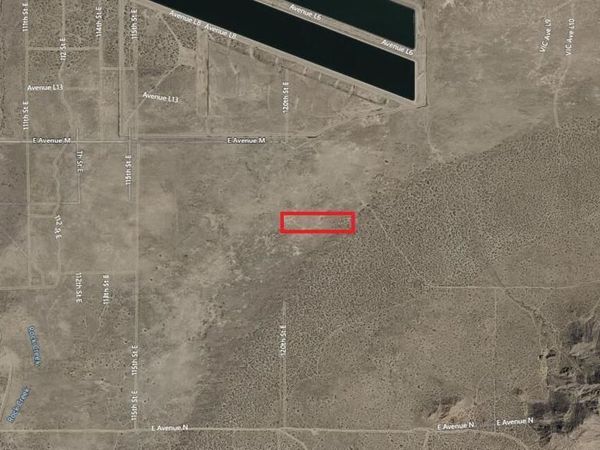 120 th Street East , Palmdale, CA 93591