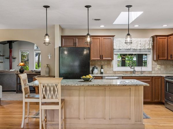 11304 19th Avenue S, Burnsville, MN 55337