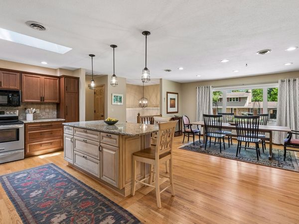 11304 19th Avenue S, Burnsville, MN 55337