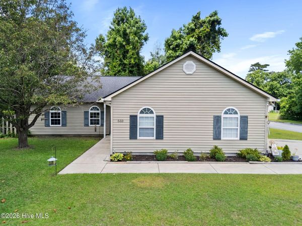 533 Brook Street, Morehead City, NC 28557
