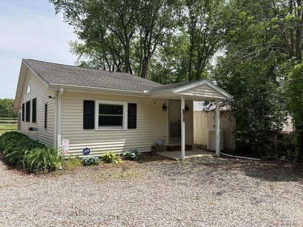 7517 Lake Drive, Reading, MI 49274