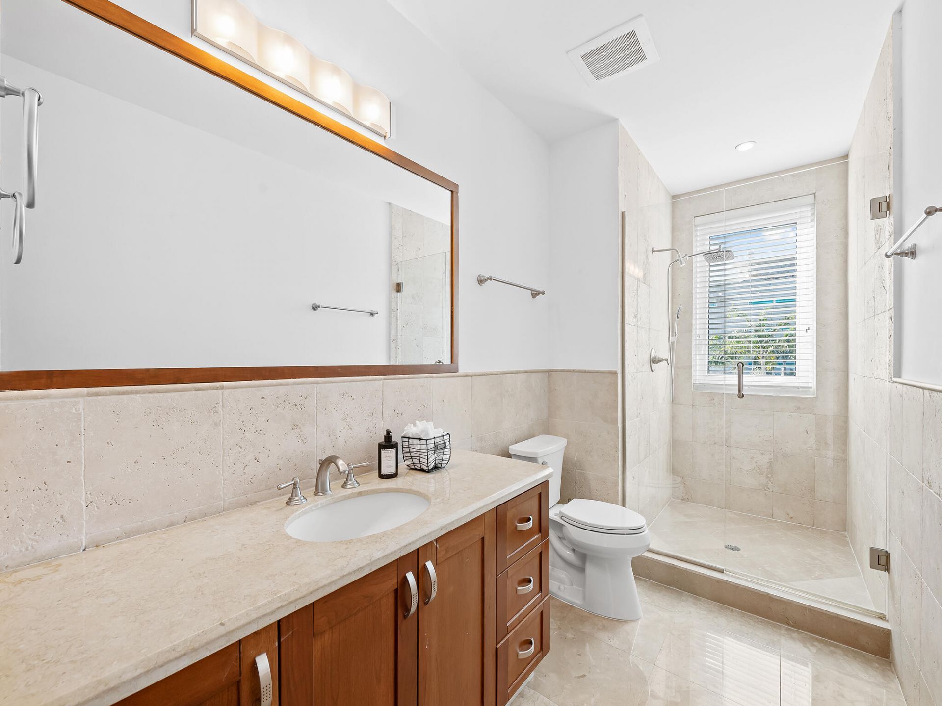 516 Hendricks Isle, Unit 4c, Fort Lauderdale, FL 33301 Photo