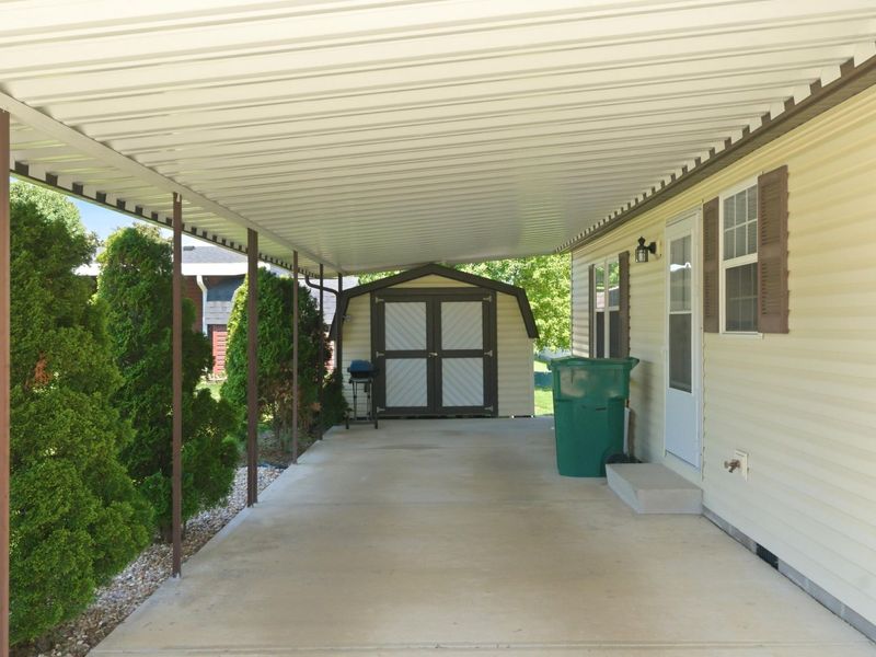 306 Village Court, Fairborn, OH 45324 Photo 3