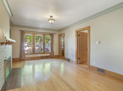 Main Photo