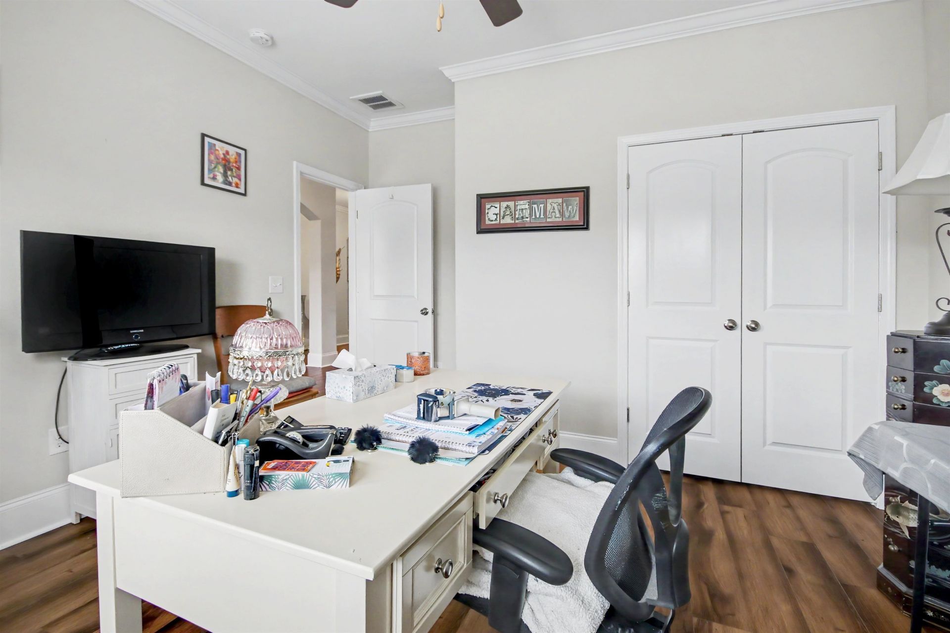 4413 Marshwood Dr.  Photo 8